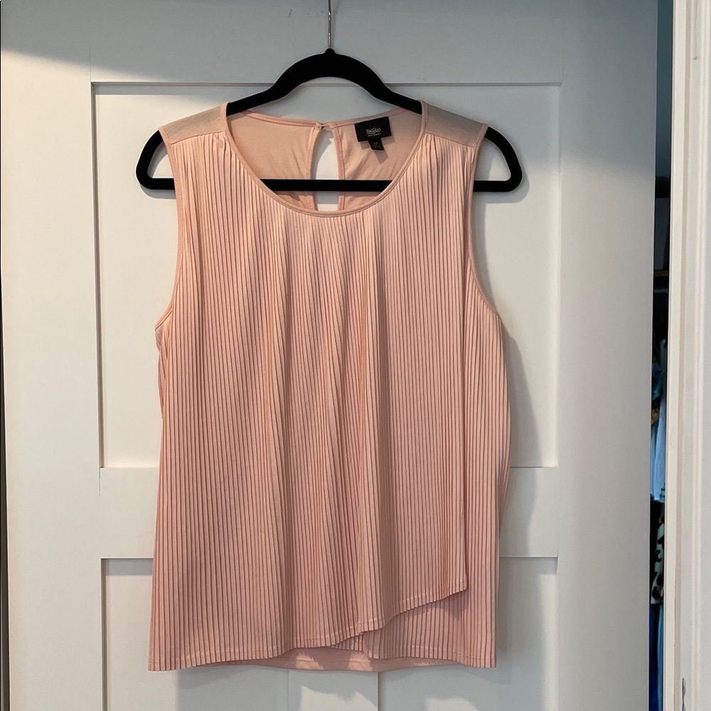 Mossimo Blush Pleated Sleeveless Blouse - size large